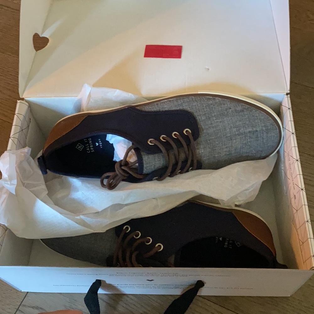 Call it Spring Sneakers - Picture 3 of 3